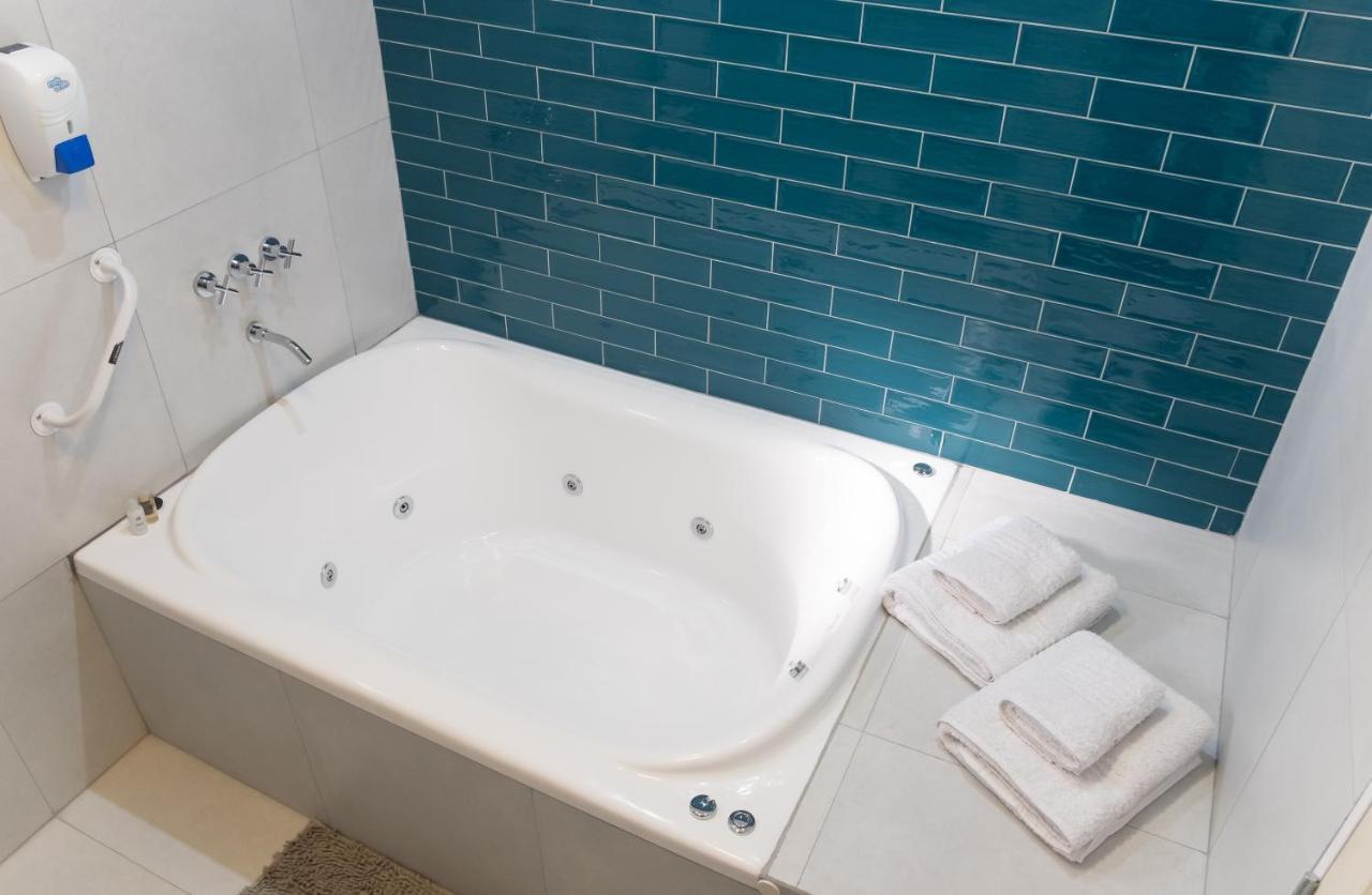 Augusta Deluxe Apartment Салта Екстериор снимка
