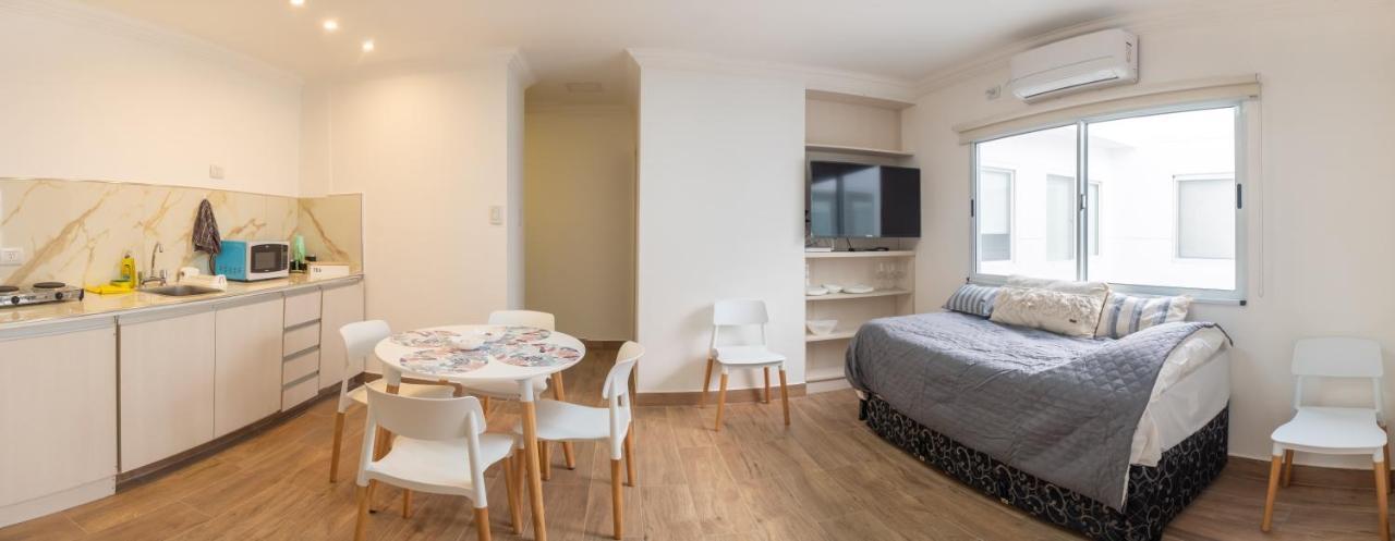 Augusta Deluxe Apartment Салта Екстериор снимка