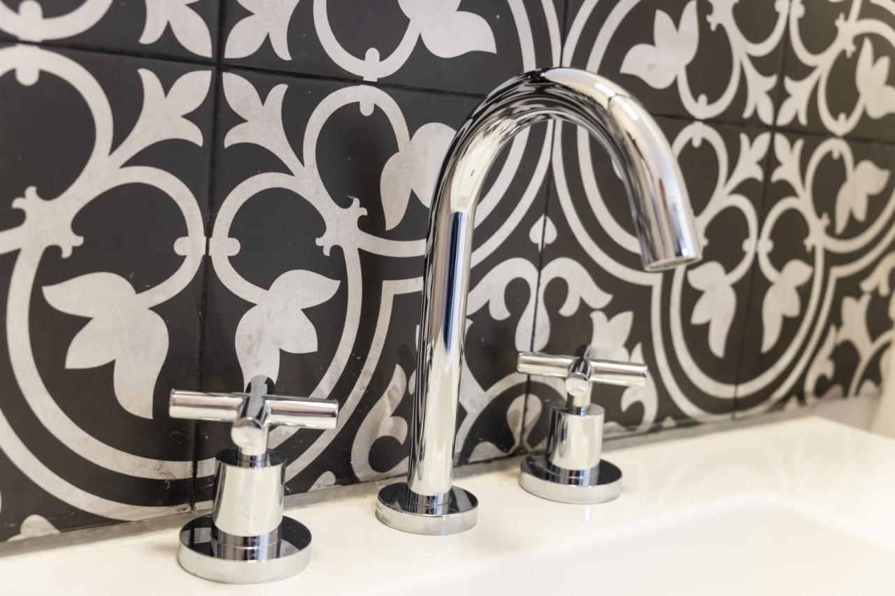 Augusta Deluxe Apartment Салта Екстериор снимка