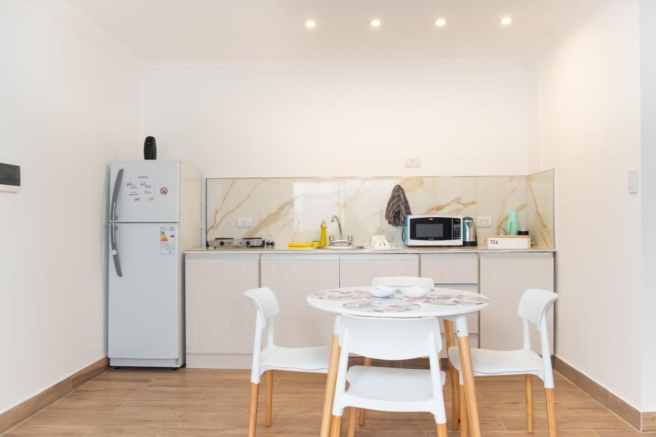 Augusta Deluxe Apartment Салта Екстериор снимка