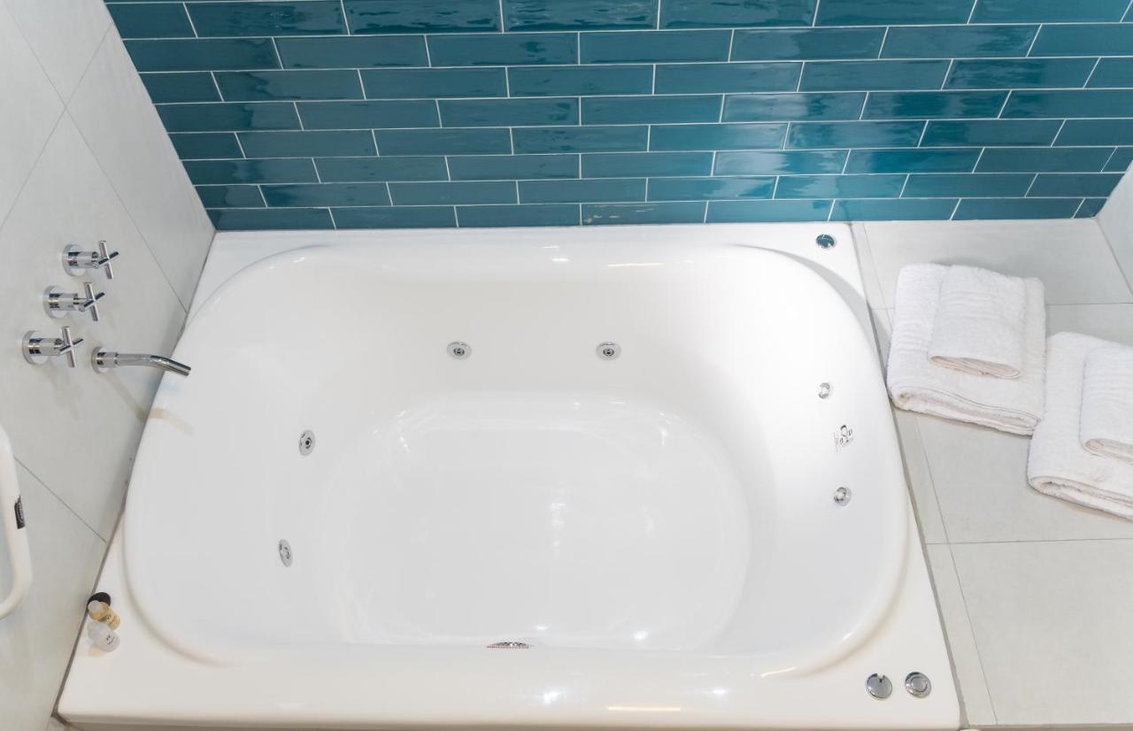 Augusta Deluxe Apartment Салта Екстериор снимка