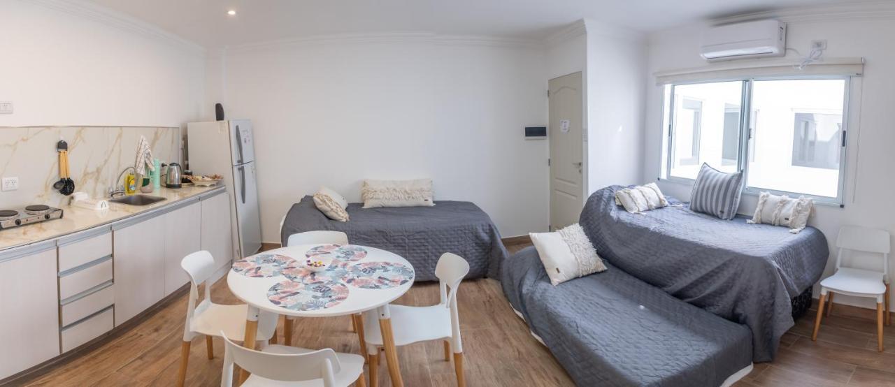 Augusta Deluxe Apartment Салта Екстериор снимка