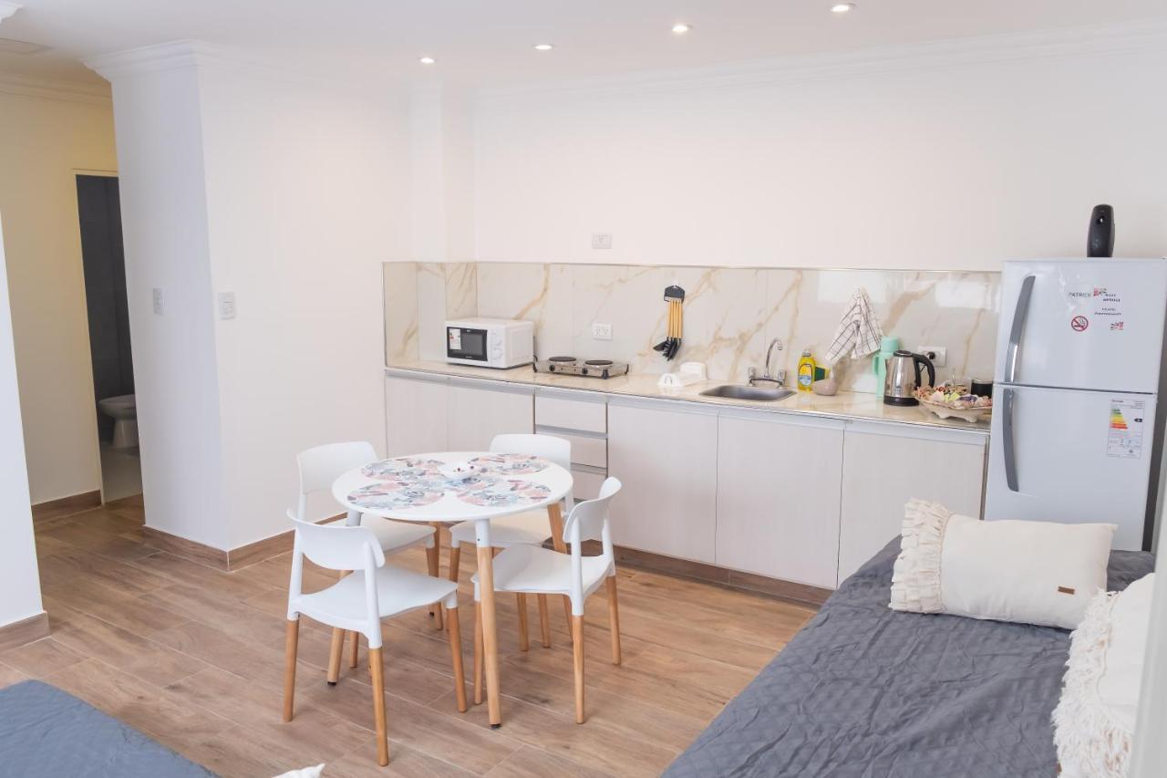 Augusta Deluxe Apartment Салта Екстериор снимка