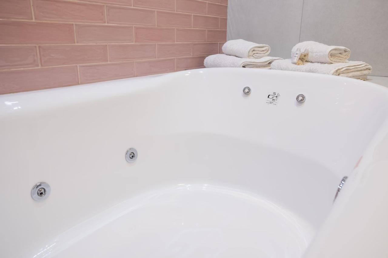 Augusta Deluxe Apartment Салта Екстериор снимка