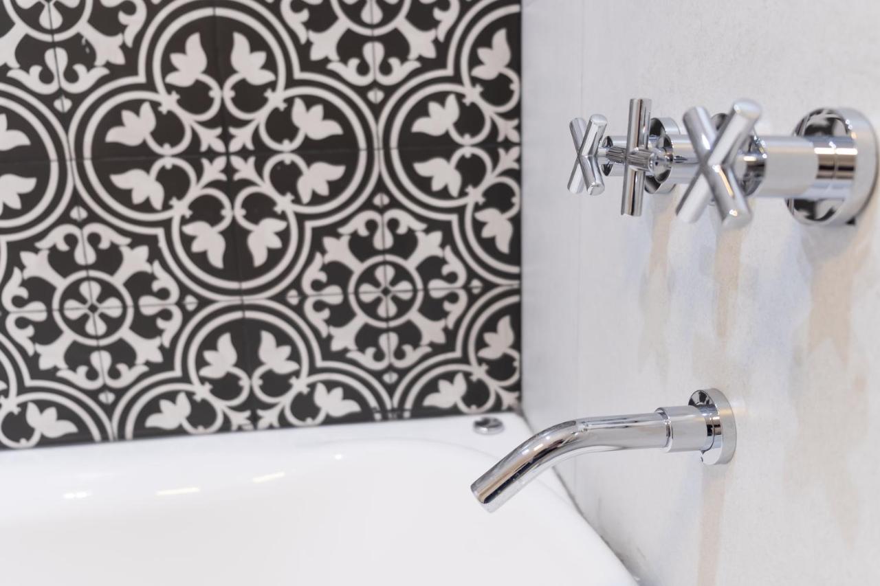 Augusta Deluxe Apartment Салта Екстериор снимка